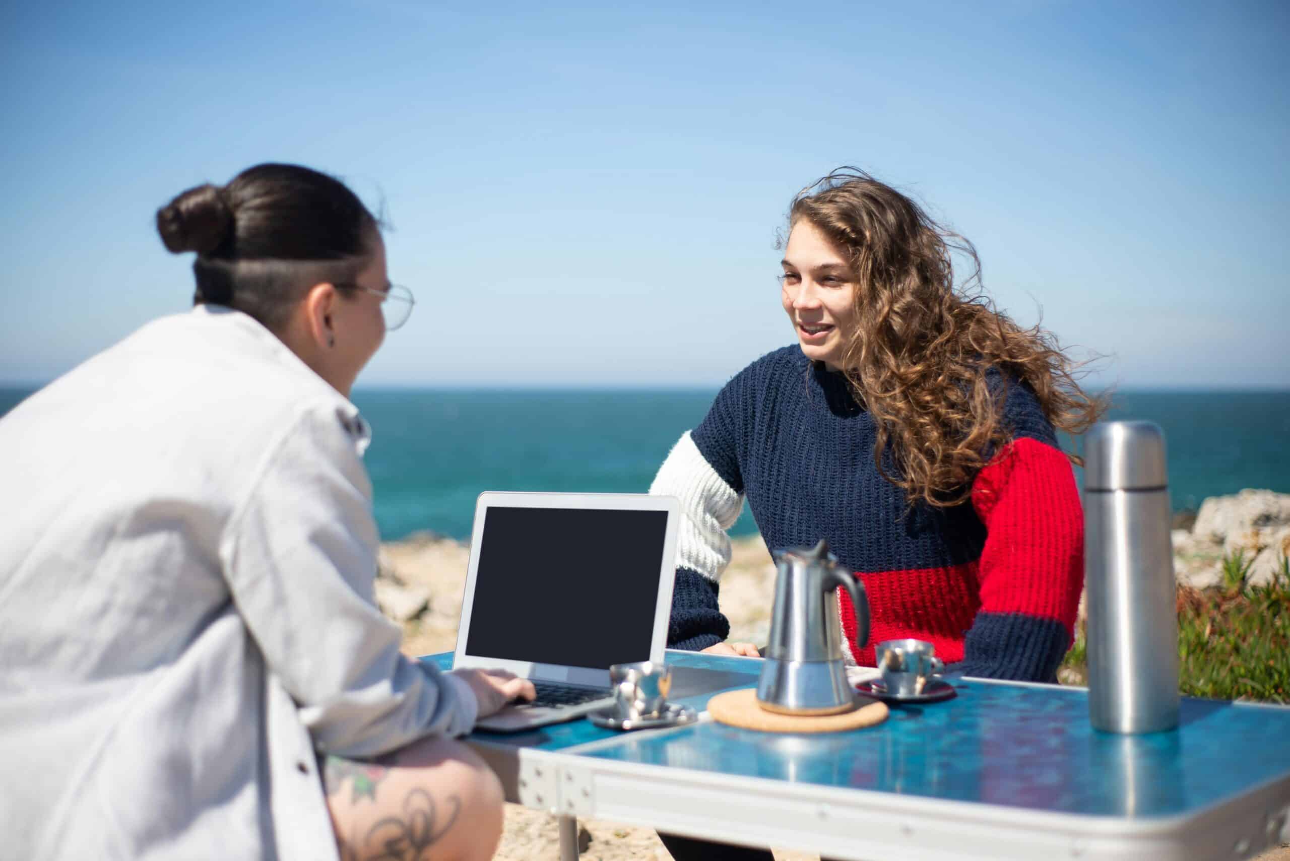 Eating disorder recovery support using a haes-aligned approach